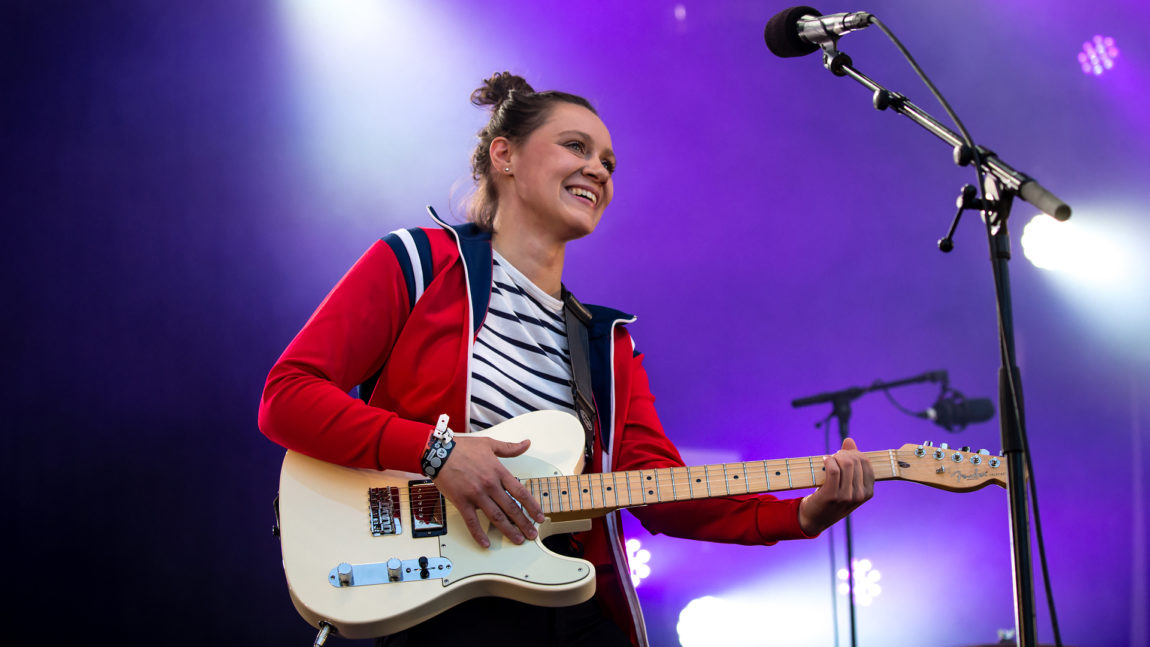 Silja Sol - Øyafestivalen 2015. Foto: Rashid Akrim / NRK P3