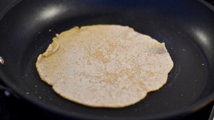 Slik blir tortillalefsene etter en liten runde i stekepanna! Foto: Amalie Skevik 