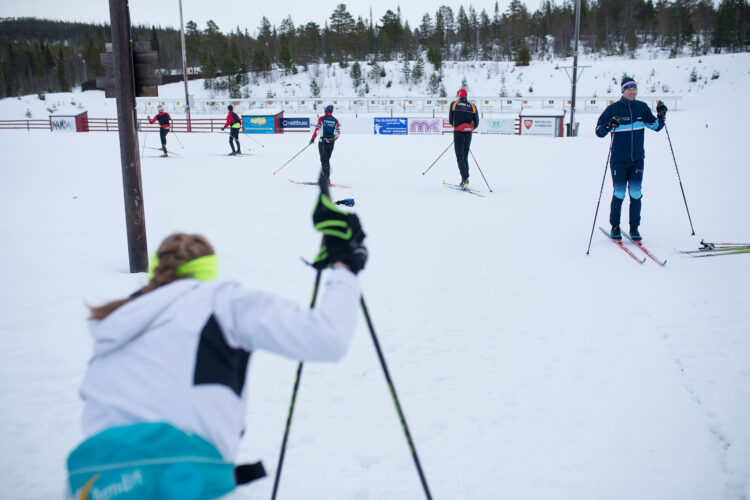 Magni er misfornøyd med sin egen innsats i Norgescupen, og hun har bestemt seg for å tenke nytt før neste renn - Kretsmesterskapet. Der skal hun også møte sin argeste konkurrent. Foto: Munck Studios