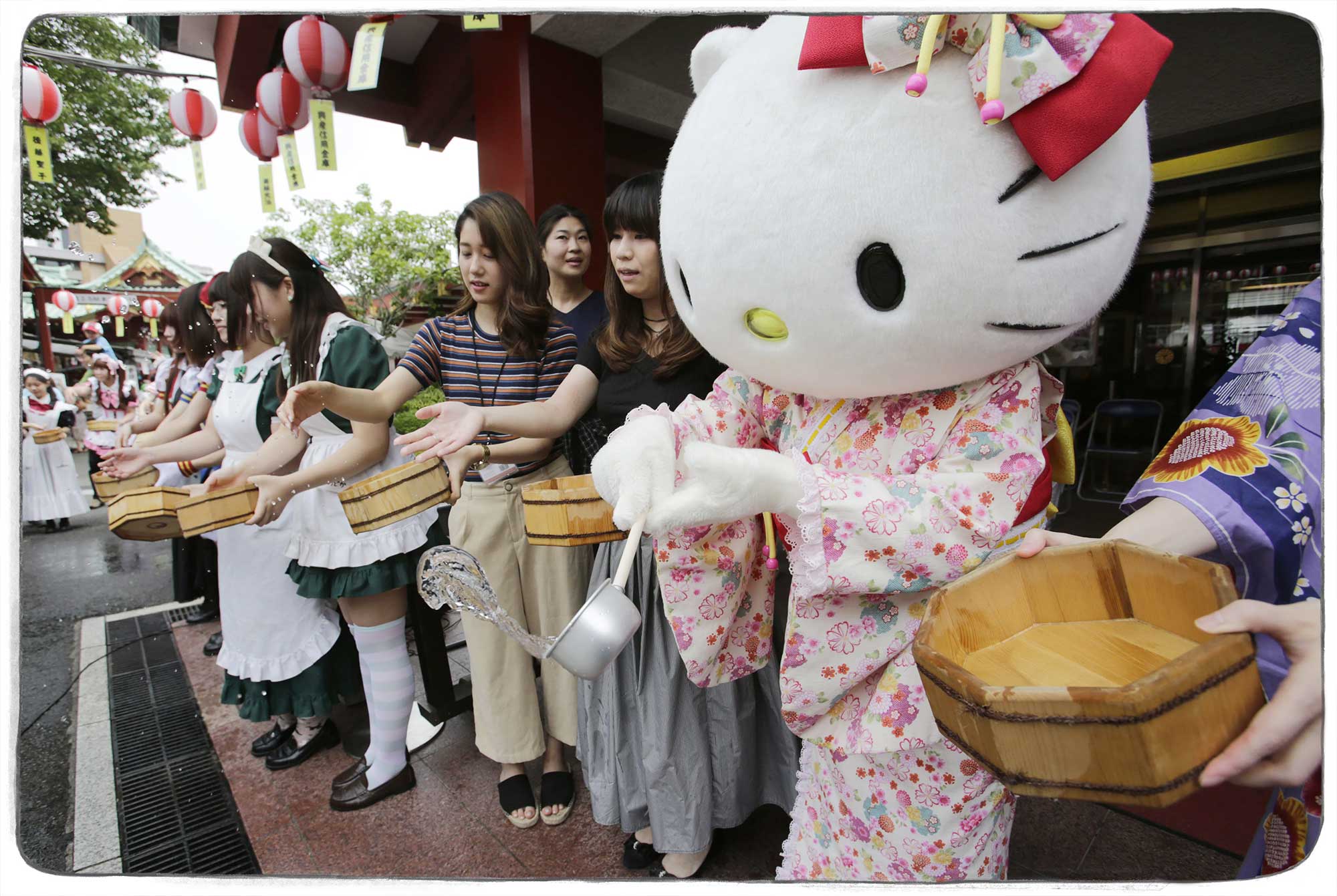 MJAU: Jeg er glad Hello Kitty ikke er på Tinder. Tenk hvor mange upassende meldinger hun ville ha mottatt. Foto: Shizuo Kambayashi, AP PHOTO